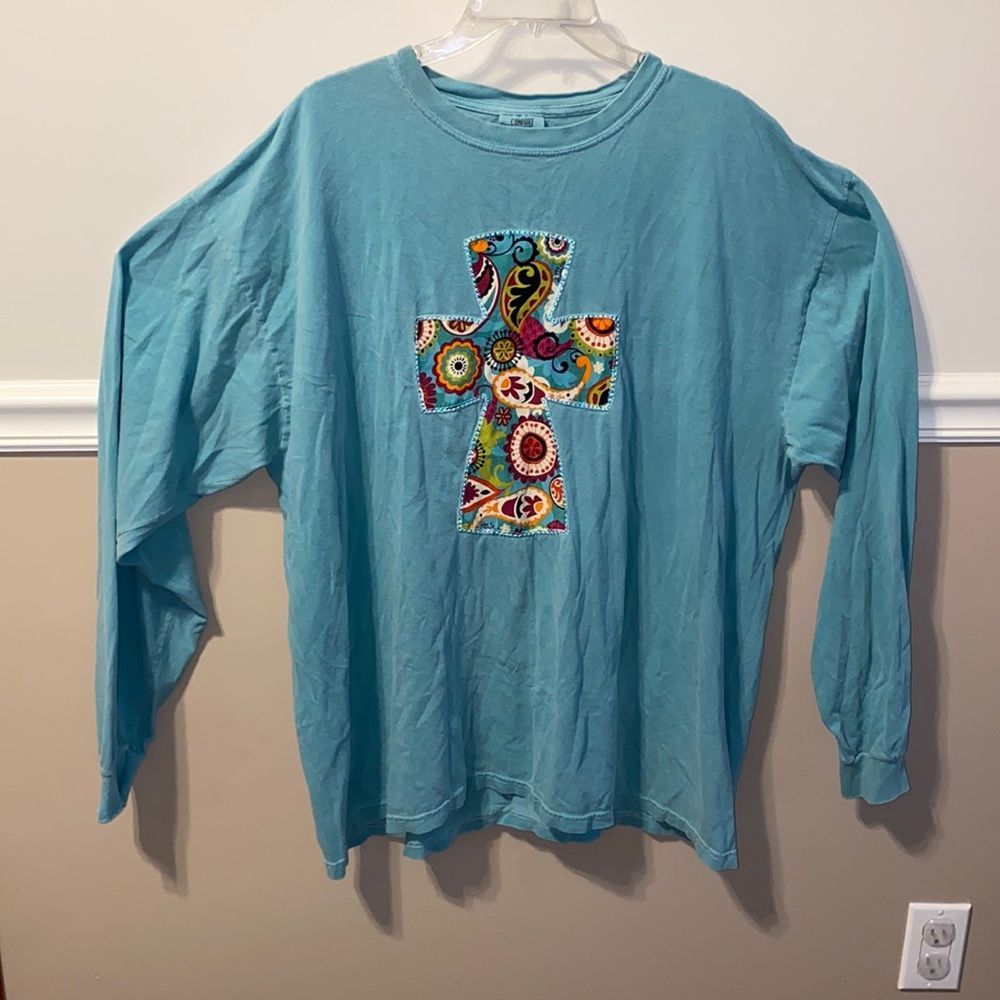 Appliqué cross long sleeve tshirt